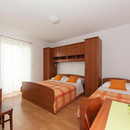 Apartments Milana 2 Tučepi Εξωτερικό φωτογραφία