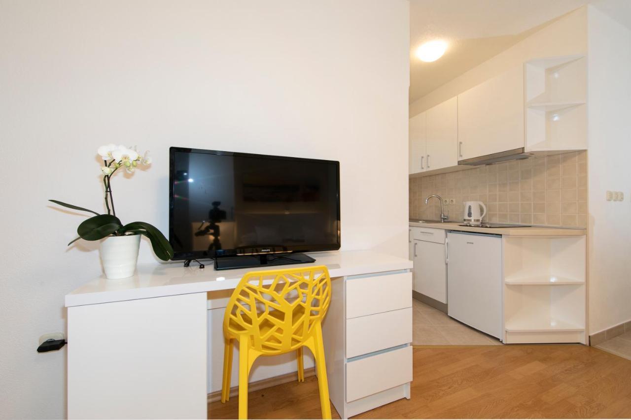 Apartments Milana 2 Tučepi Εξωτερικό φωτογραφία