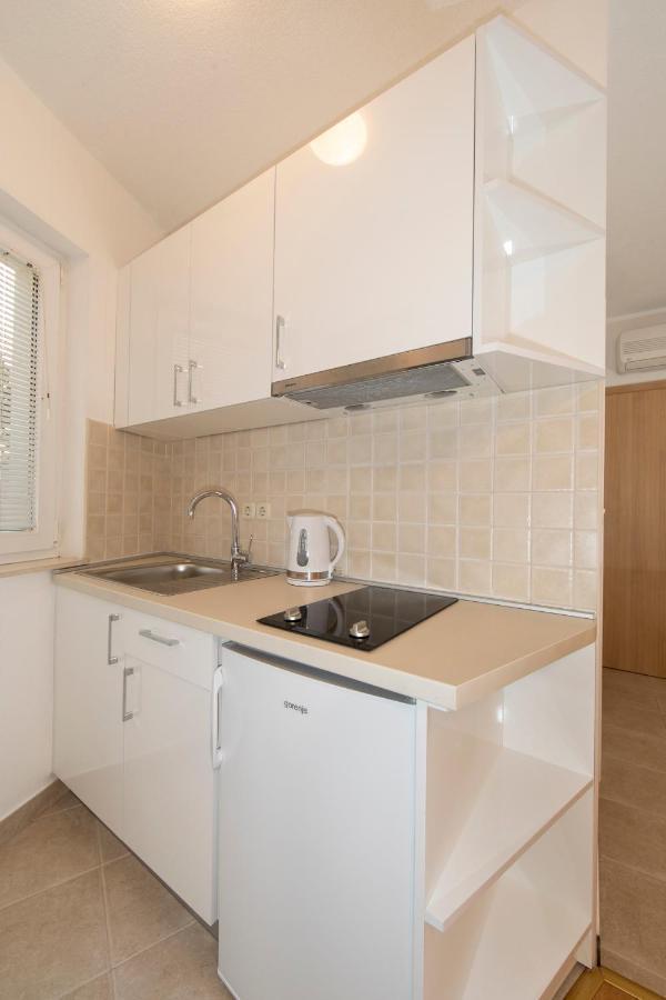 Apartments Milana 2 Tučepi Εξωτερικό φωτογραφία