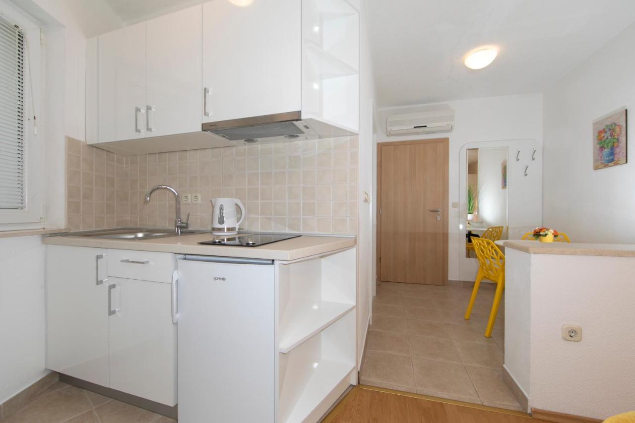 Apartments Milana 2 Tučepi Εξωτερικό φωτογραφία