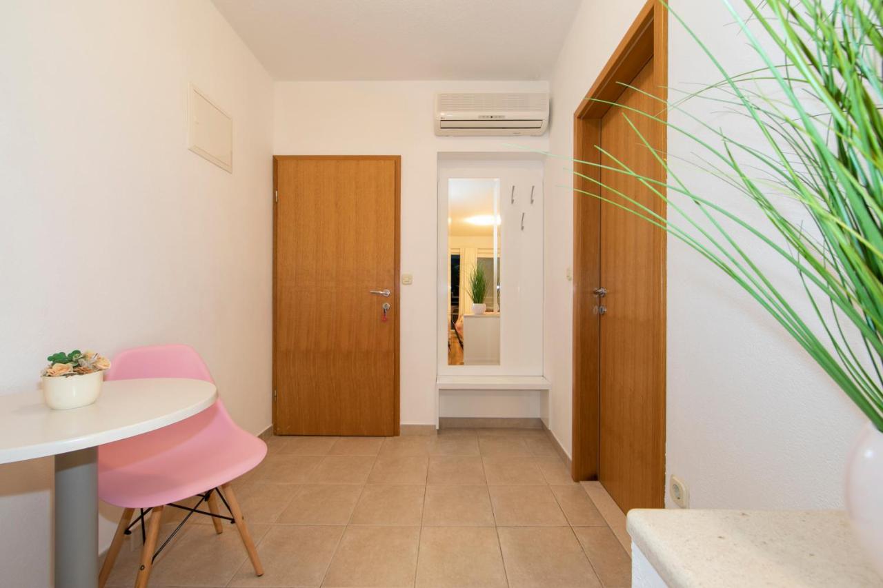 Apartments Milana 2 Tučepi Εξωτερικό φωτογραφία