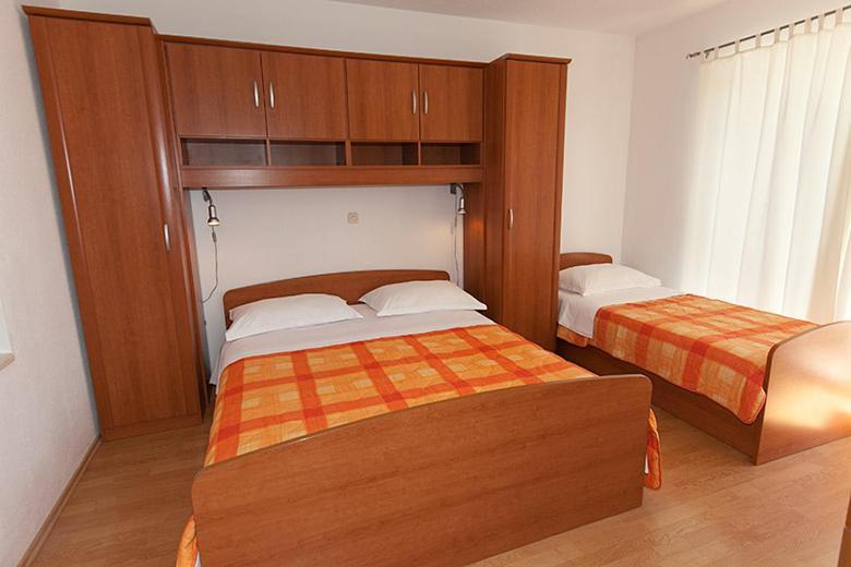 Apartments Milana 2 Tučepi Εξωτερικό φωτογραφία