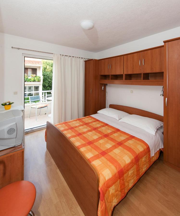 Apartments Milana 2 Tučepi Εξωτερικό φωτογραφία